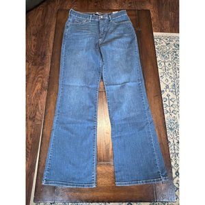 Levi's perfectly Slimming 512 Bootcut Woman's Jeans 16 Longer length